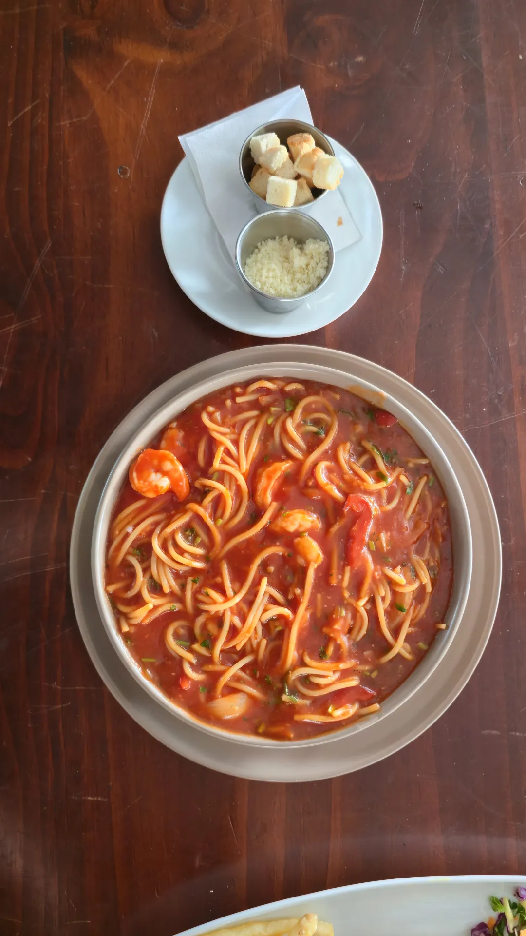 Foto de SPAGUETTI EN SALSA ROJA de Mandy's Bar